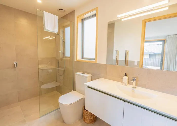 Vakantiehuis Sunny & Spacious On Scurr Terrace Wanaka
