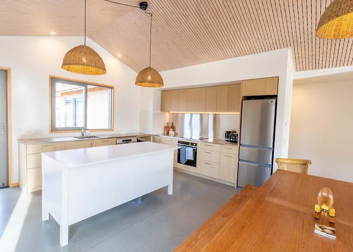 Sunny & Spacious On Scurr Terrace Vakantiehuis